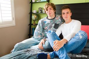 Jamie Ray and Taylor Coleman 12