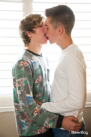 Jamie Ray and Taylor Coleman 26