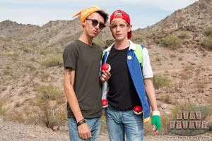 Kyle Catches A Wild Fuckizard - Blake Anderson and Kyle Rhodes