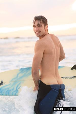 Sexy surfer Luke Wilder 12